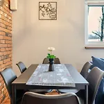 Osiedle Tysiaclecia Piastow By Bookinghost דירה קטוביץ