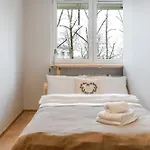 Osiedle Tysiaclecia Piastow By Bookinghost דירה קטוביץ