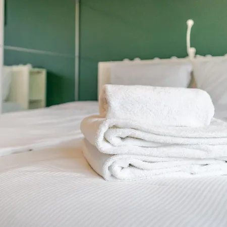 Osiedle Tysiaclecia Piastow By Bookinghost *