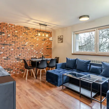 Апартаменты Osiedle Tysiaclecia Piastow By Bookinghost