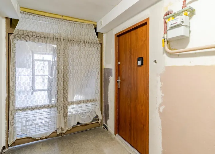 Osiedle Tysiaclecia Piastow By Bookinghost