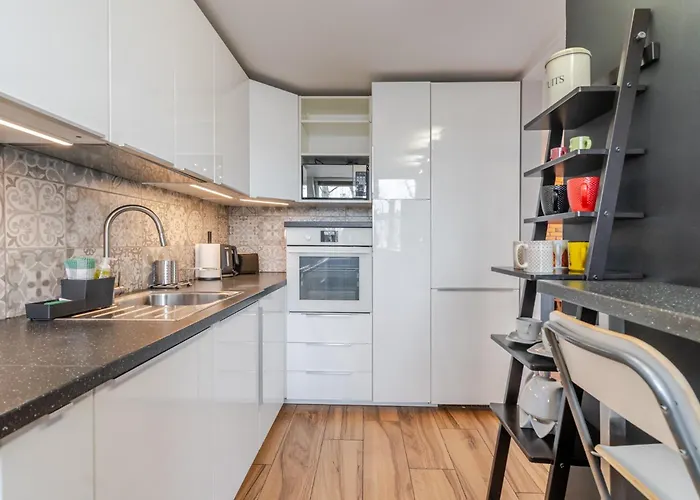 Osiedle Tysiaclecia Piastow By Bookinghost 公寓 卡托维兹