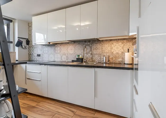 아파트 Osiedle Tysiaclecia Piastow By Bookinghost *