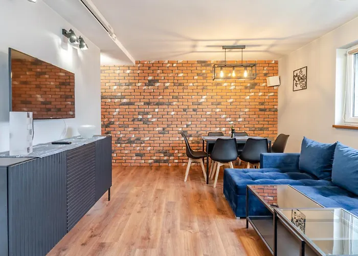 아파트 Osiedle Tysiaclecia Piastow By Bookinghost