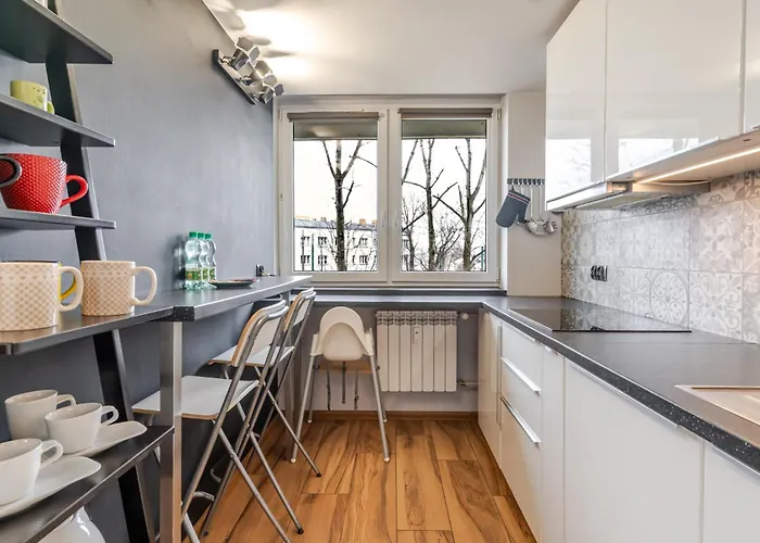 Osiedle Tysiaclecia Piastow By Bookinghost