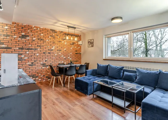 아파트 Osiedle Tysiaclecia Piastow By Bookinghost